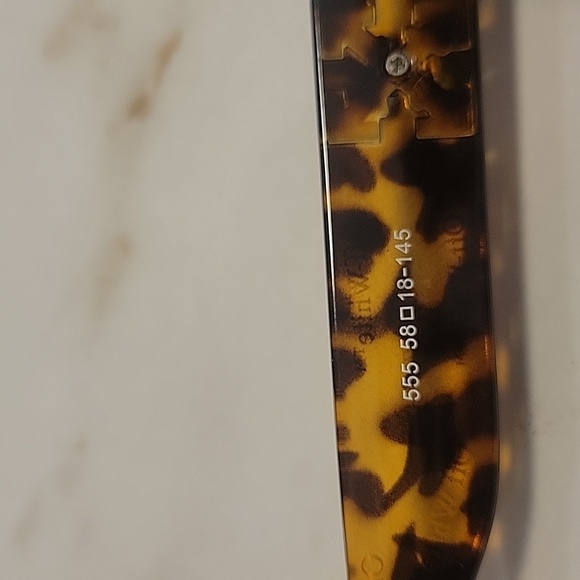 Off-White Brown Tortoise Sunglasses - Picture 4 of 8